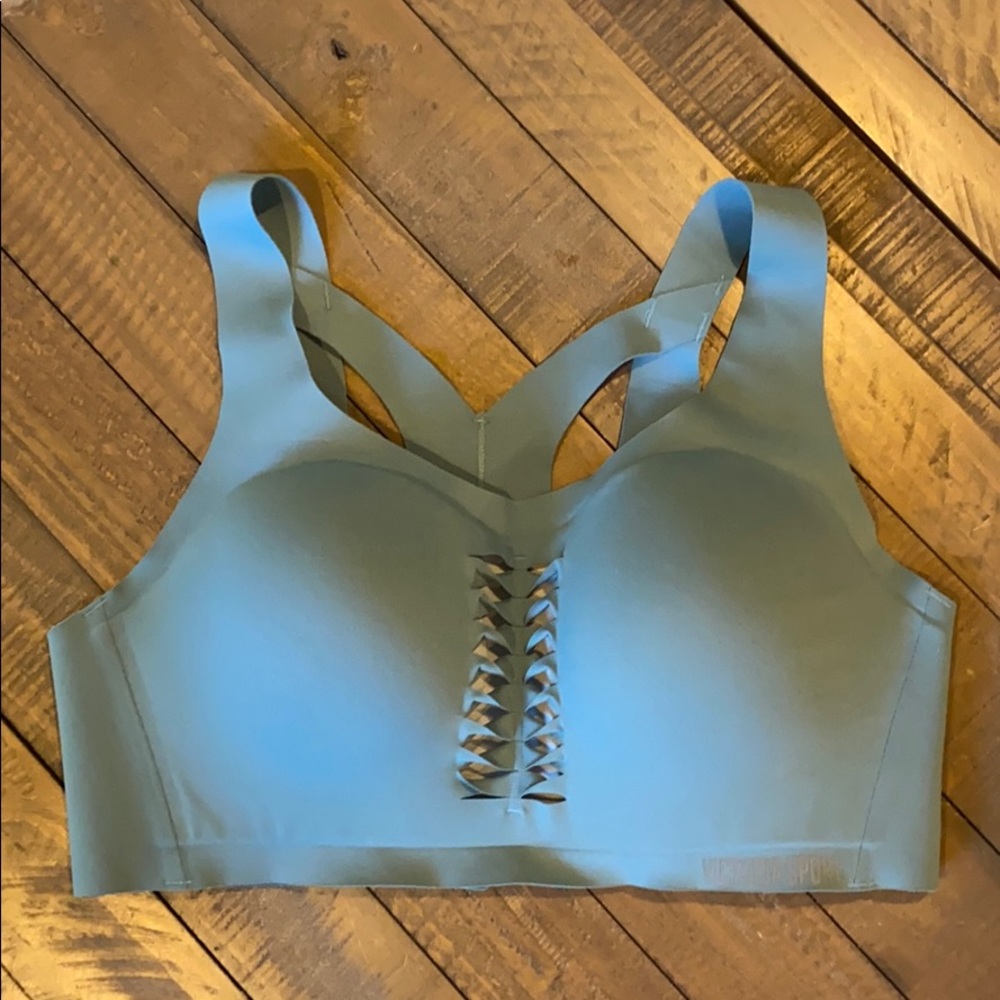 Victoria Sport Angel Max Sports Bra 36C